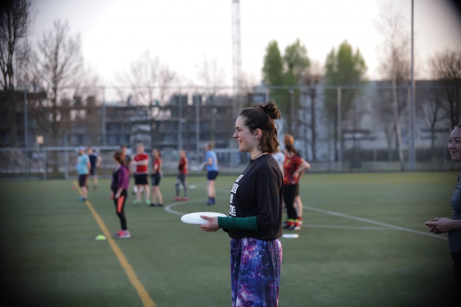 women's ultimate - Alina at practice - introvert on a team