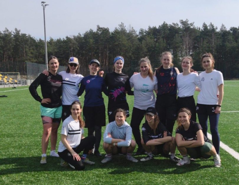 ultimate frisbee introvert women's ultimate